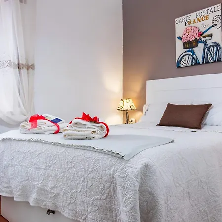 乡村民宿 La Plazuela I *